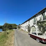 Le Logis Du Vignoble Feriehus *